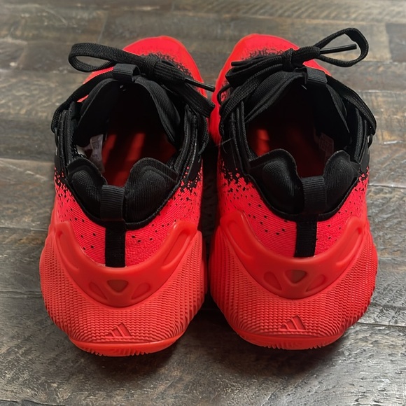 Adidas Trae Young 3 Basketball Shoes 9 - Picture 3 of 6